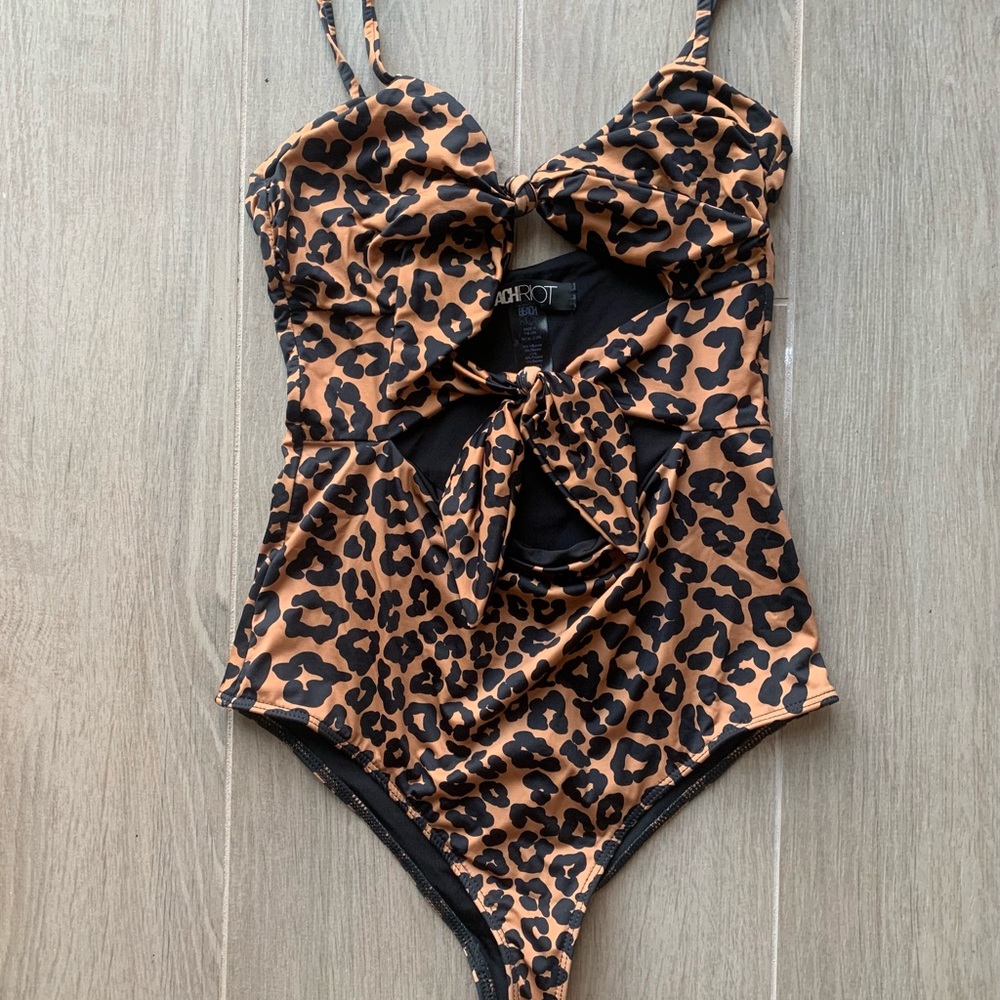 Beach Riot Mia leopard one piece knot front ties